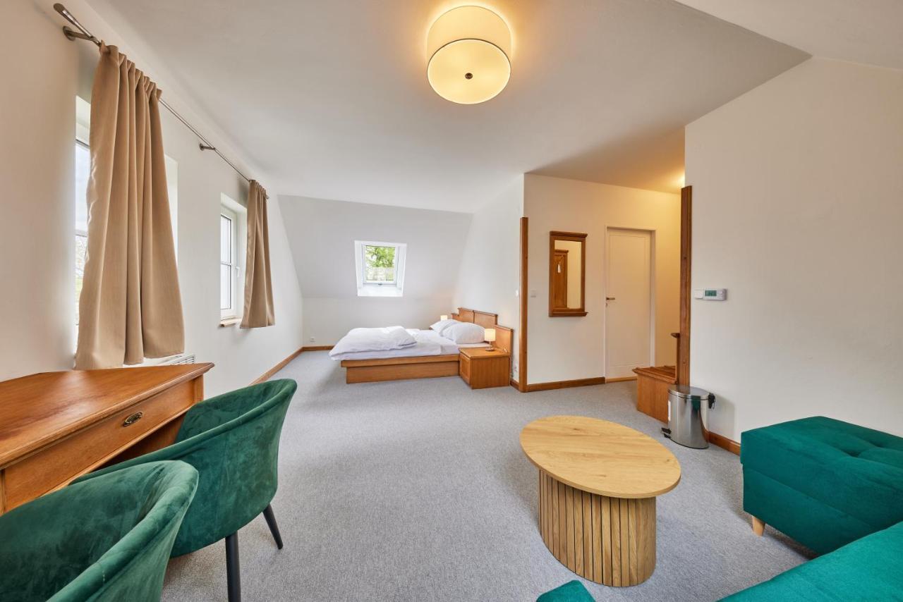 Hotel Auri Rudník Eksteriør billede