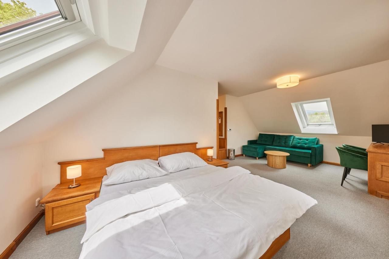 Hotel Auri Rudník Eksteriør billede