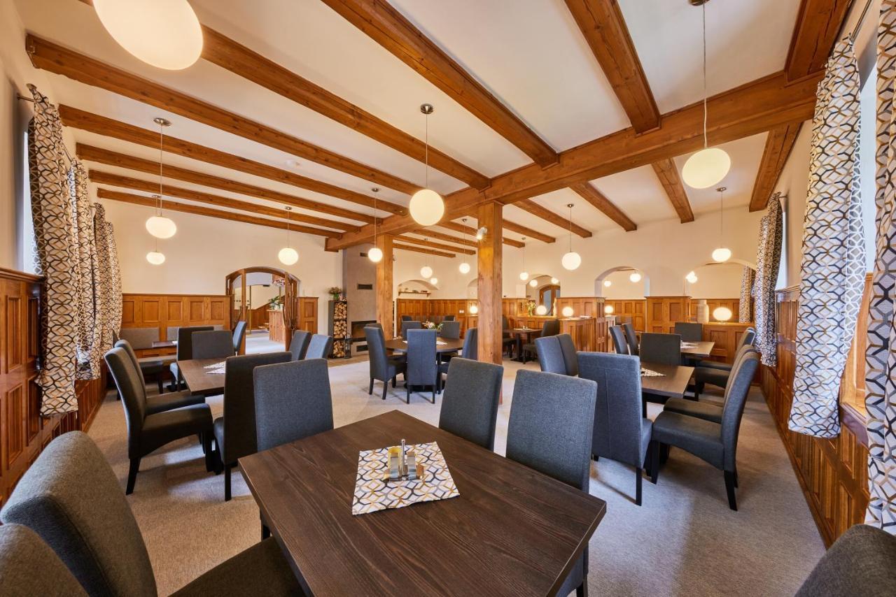 Hotel Auri Rudník Eksteriør billede