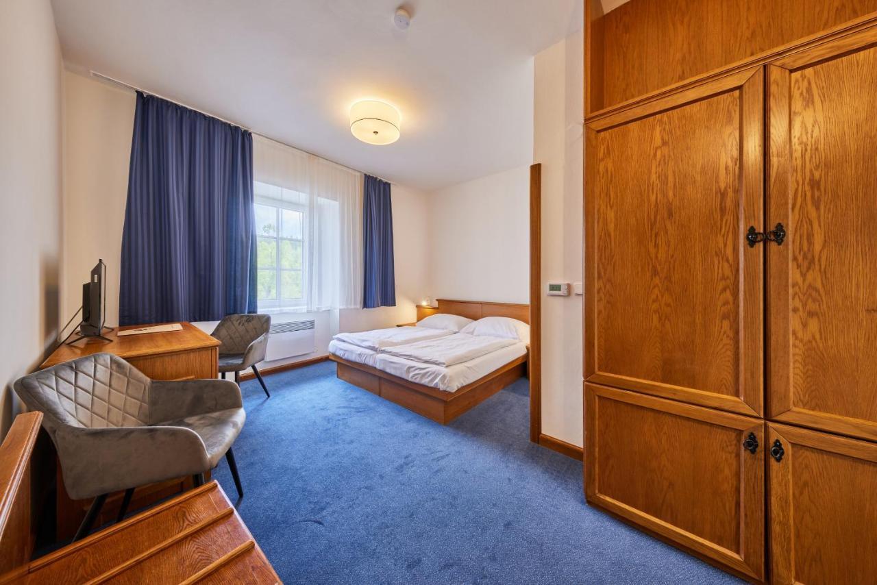 Hotel Auri Rudník Eksteriør billede